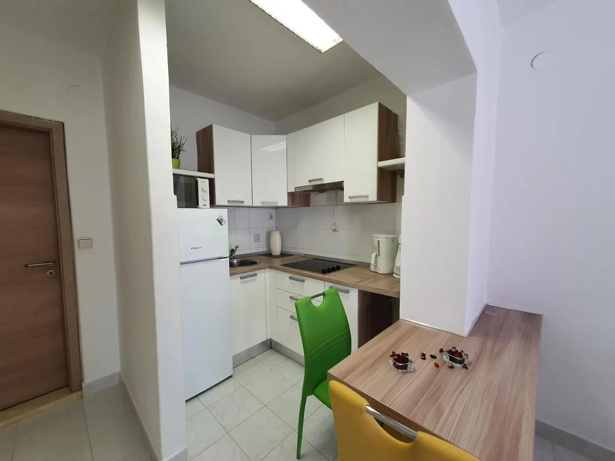 דירה קרק Apartmani Alta